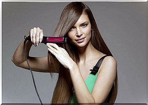 Would you have thought that you can take care of your clothes with a hair straightener?