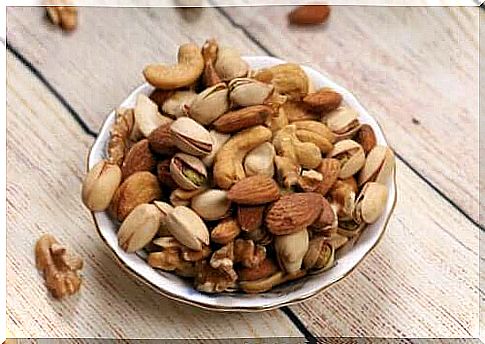 Almonds, walnuts or hazelnuts: which are the healthiest?