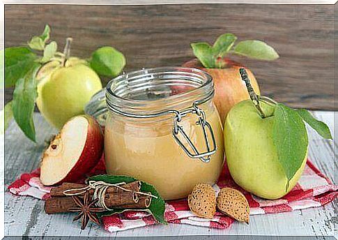 prepare a delicious apple puree