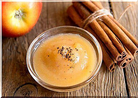 prepare a healthy apple puree