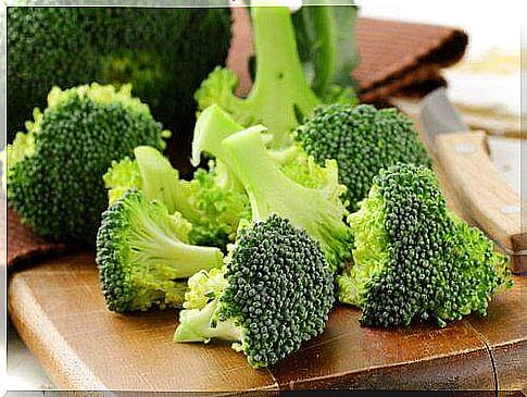 health benefits of broccoli soup