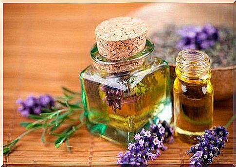 You can make a homemade home freshener from lavender.