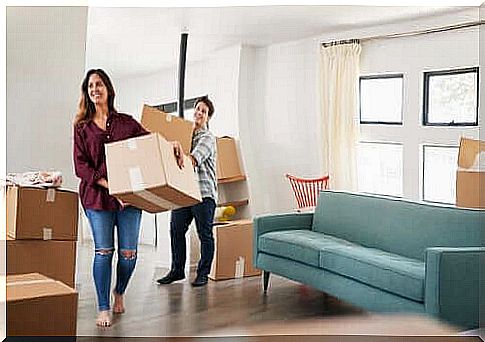 Moving with a partner together without stress