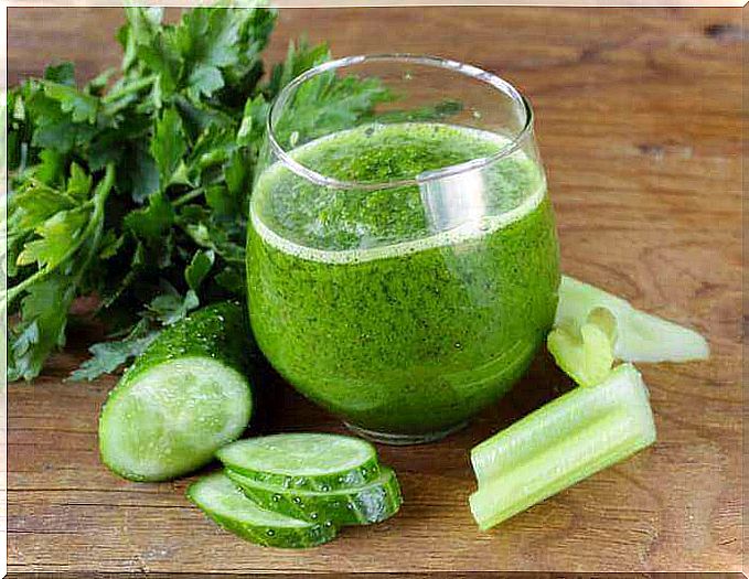 pay for cleansing natural drinks: cucumber and celery