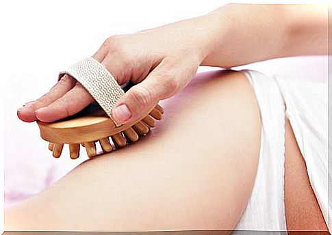 cellulite treatments by dry brushing