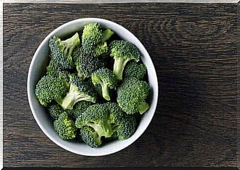 Tips for freezing broccoli.