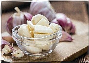 Garlic helps treat superficial fungal infections